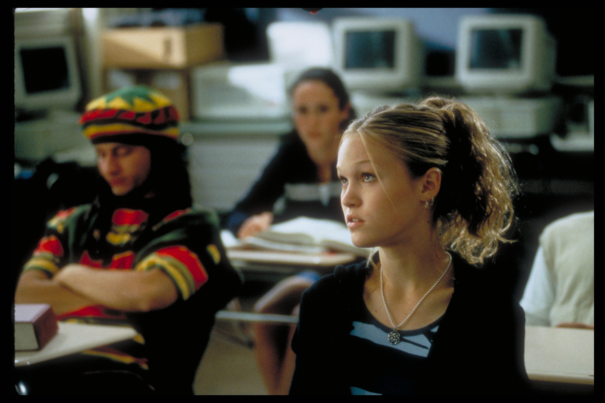 Still of Julia Stiles in 10 Things I Hate About You (1999)