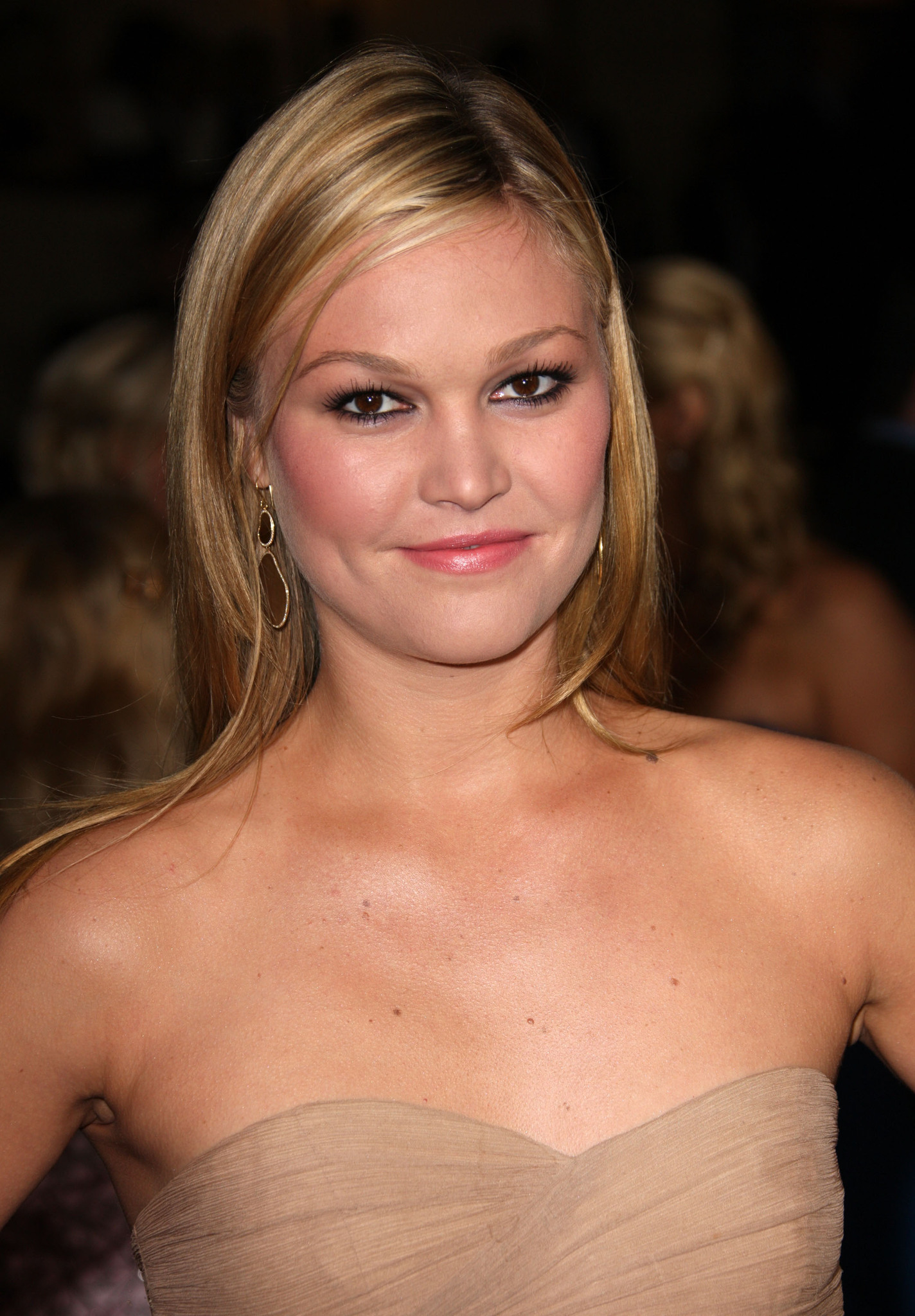 Julia Stiles