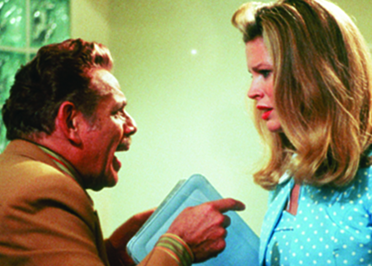 Kim Basinger and Jerry Stiller in Nadine (1987)