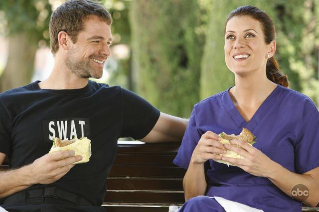 Still of David Sutcliffe and Kate Walsh in Private Practice (2007)
