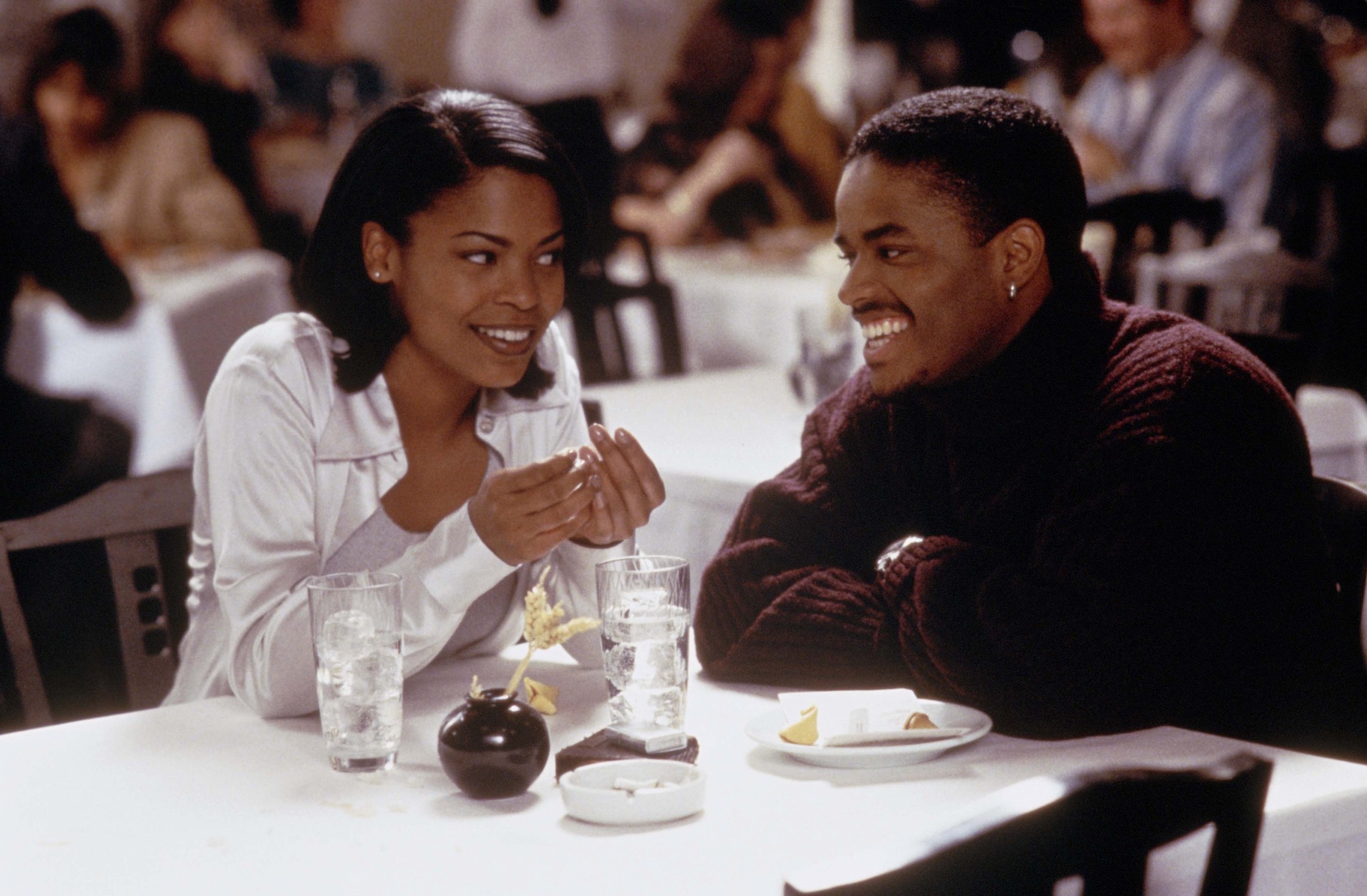 Still of Nia Long and Larenz Tate in Love Jones (1997)