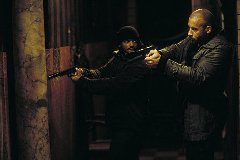 Still of Vin Diesel and Larenz Tate in A Man Apart (2003)