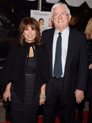 Phil Donahue and Marlo Thomas at event of Uzdelsta meile (2006)