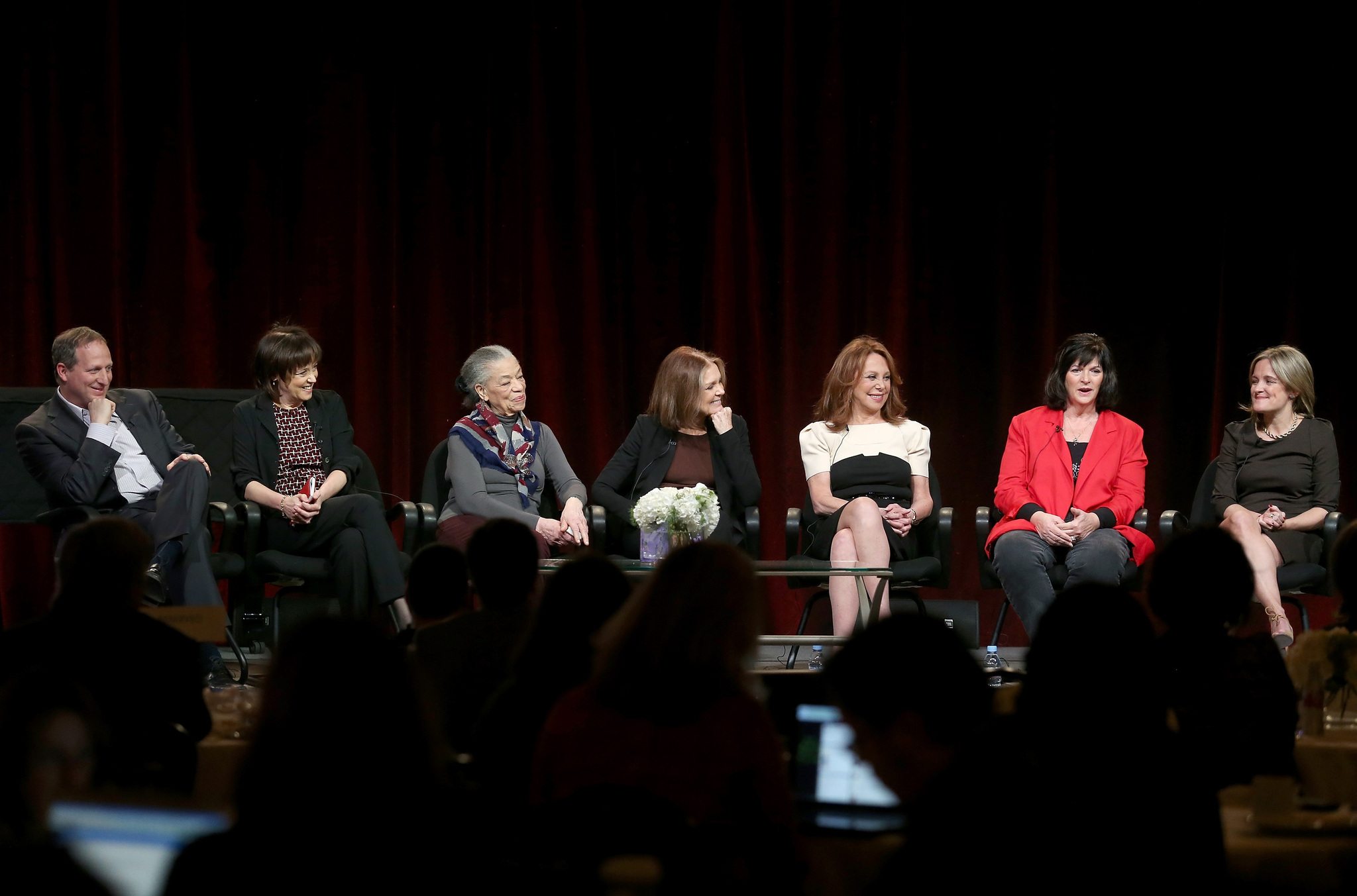 Marlo Thomas, Barak Goodman, Gloria Steinem, Dyllan McGee, Betsy West and Aileen Clarke at event of Makers: Women Who Make America (2013)