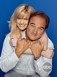 James Belushi and Courtney Thorne-Smith in According to Jim (2001)