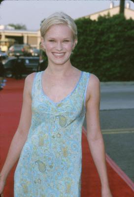 Nicholle Tom