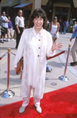 Lily Tomlin at event of The Kid (2000)