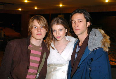 Michelle Trachtenberg, Joseph Gordon-Levitt and Brady Corbet at event of Mysterious Skin (2004)