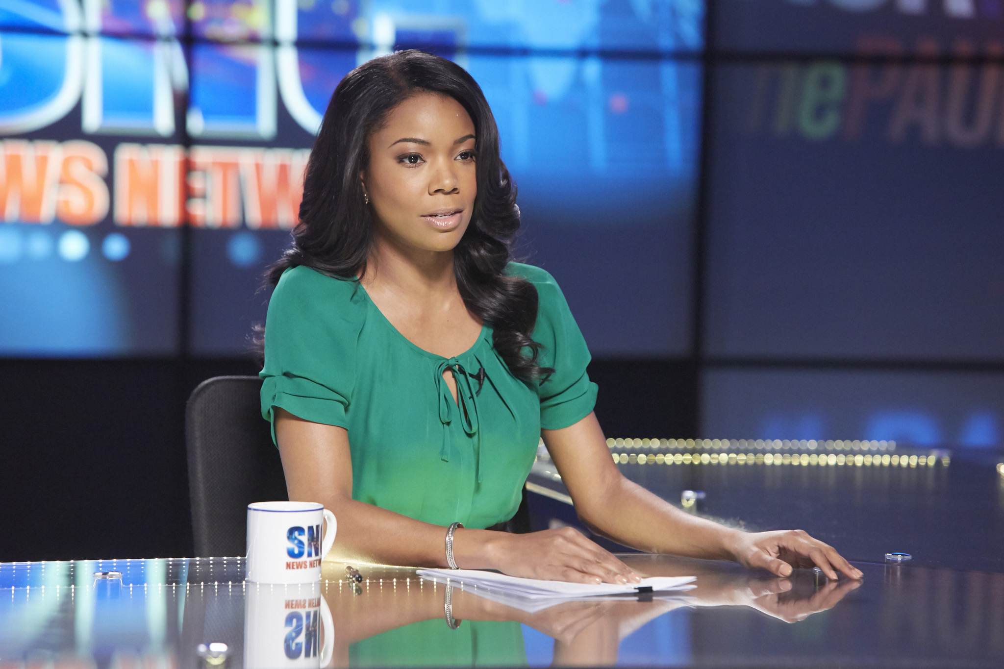 Still of Gabrielle Union in Being Mary Jane (2013)