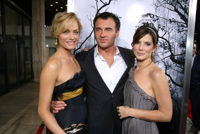 Sandra Bullock, Amber Valletta and Julian McMahon at event of Premonition (2007)