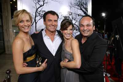 Sandra Bullock, Amber Valletta, Julian McMahon and Mennan Yapo at event of Premonition (2007)