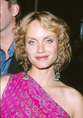 Amber Valletta at event of What Lies Beneath (2000)