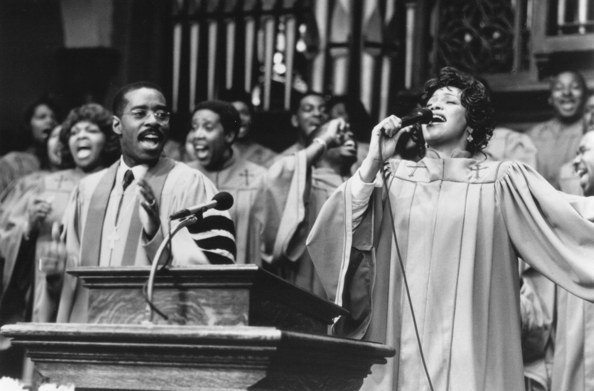 Still of Whitney Houston and Courtney B. Vance in The Preacher's Wife (1996)