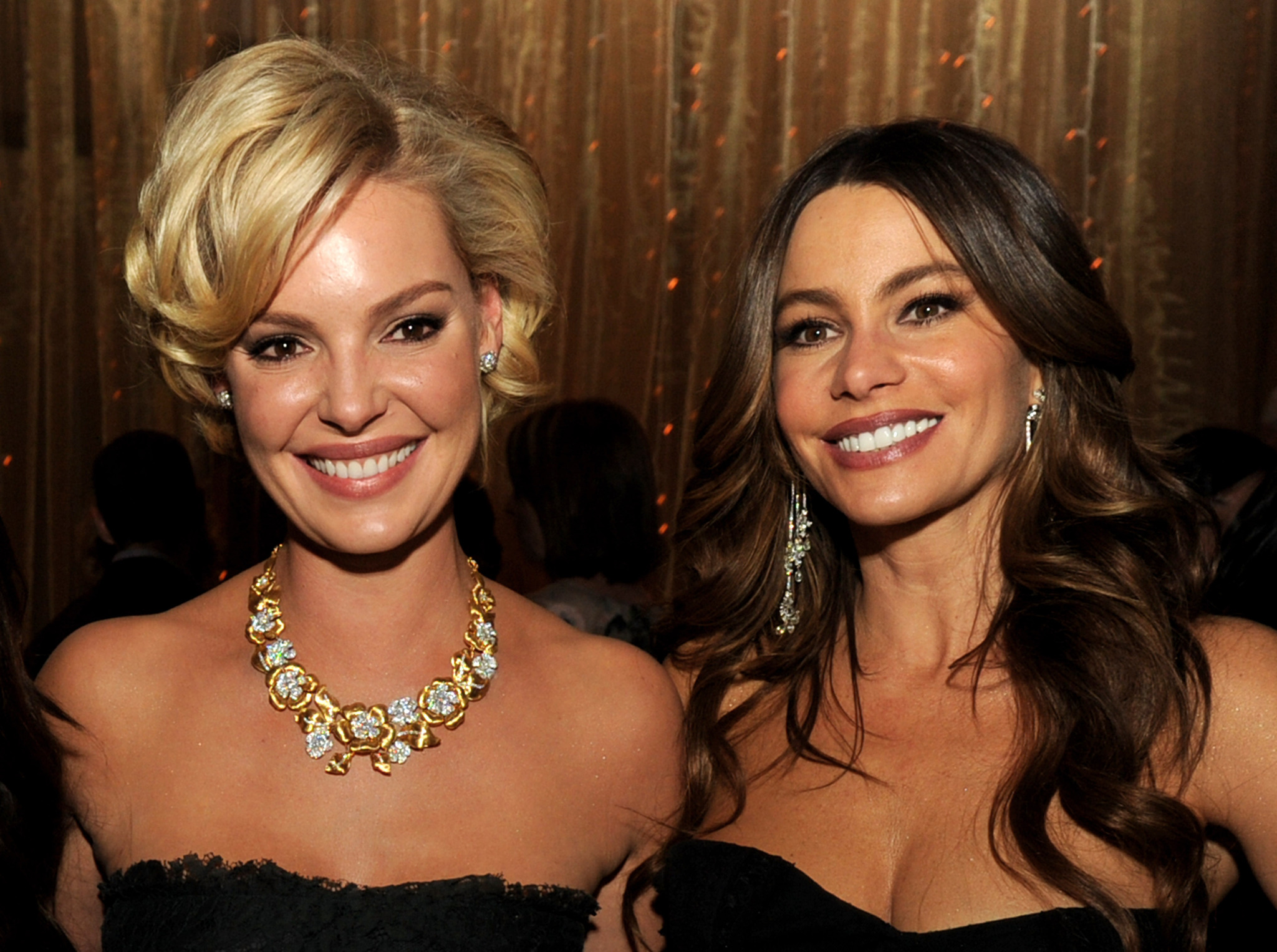 Katherine Heigl and Sofía Vergara at event of Naujieji metai Niujorke (2011)