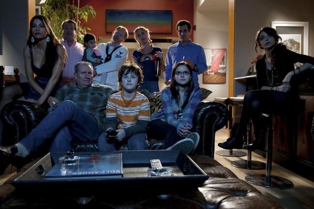 Still of Sofía Vergara, Julie Bowen, Ty Burrell, Jesse Tyler Ferguson, Sarah Hyland, Ed O'Neill, Eric Stonestreet, Ariel Winter and Nolan Gould in Moderni seima (2009)