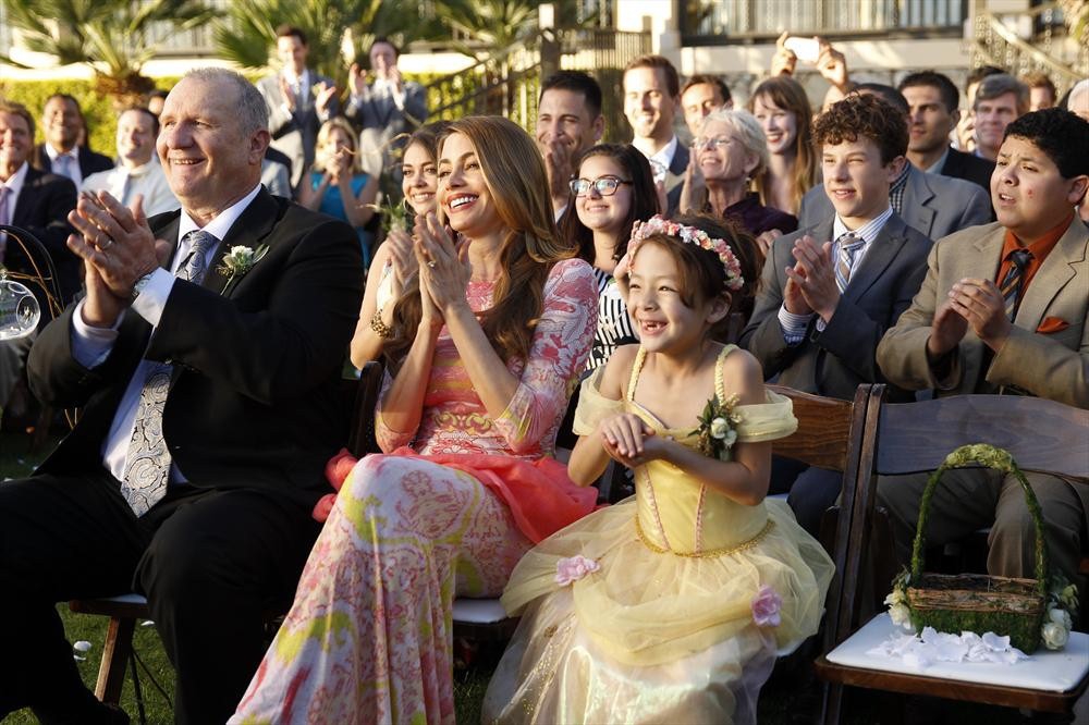 Still of Sofía Vergara, Sarah Hyland, Ed O'Neill, Ariel Winter, Nolan Gould, Rico Rodriguez and Aubrey Anderson-Emmons in Moderni seima (2009)