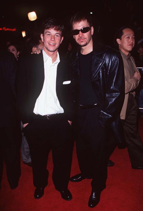 Mark Wahlberg and Donnie Wahlberg at event of Ransom (1996)