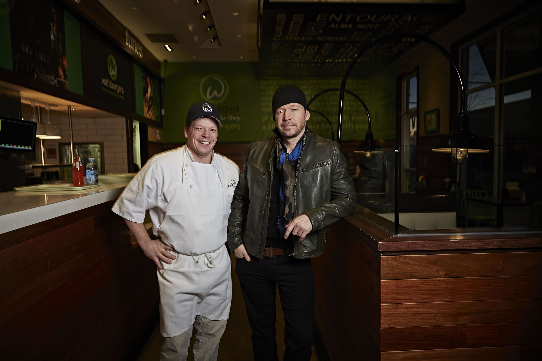 Still of Donnie Wahlberg and Paul Wahlberg in Wahlburgers (2014)