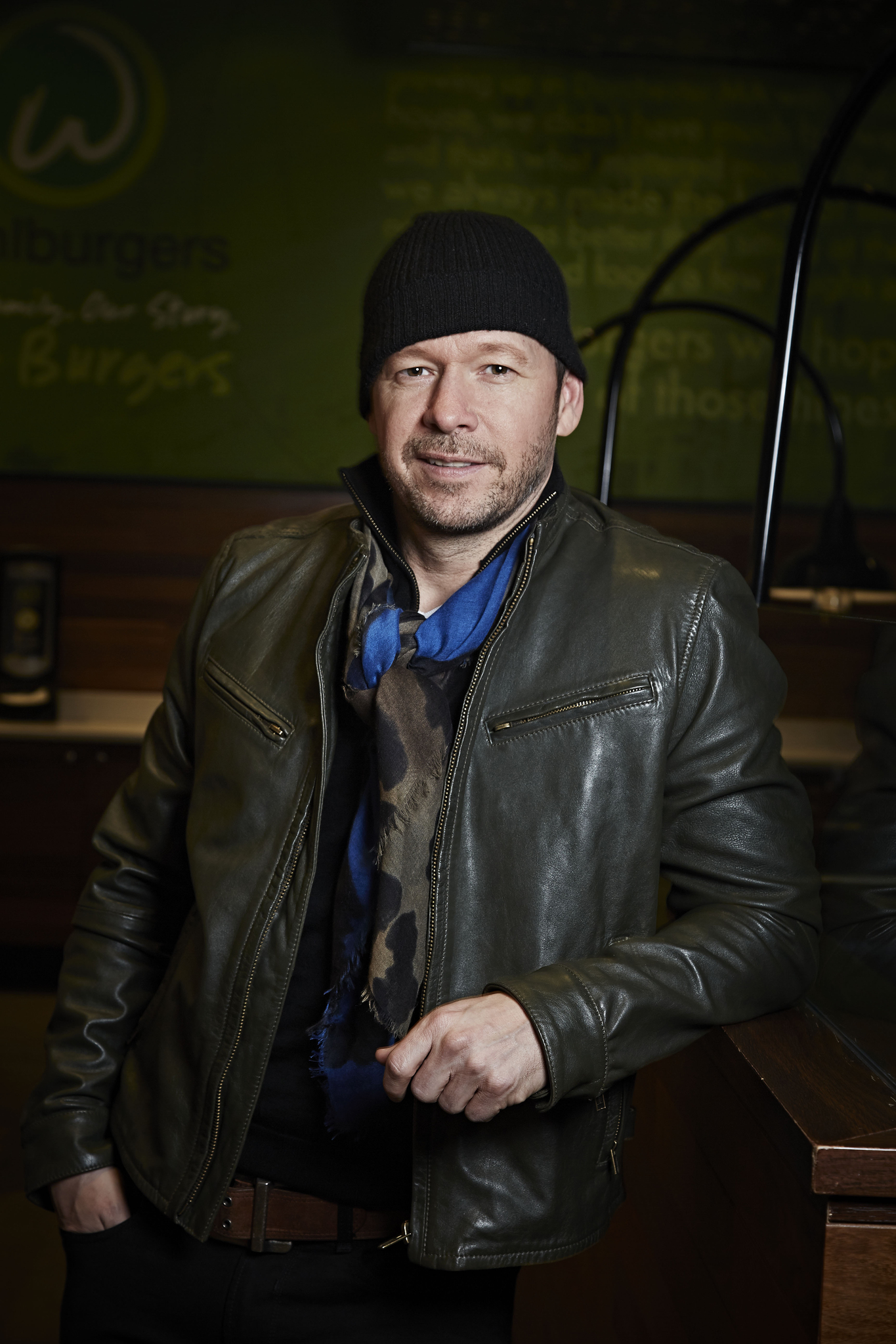 Still of Donnie Wahlberg in Wahlburgers (2014)