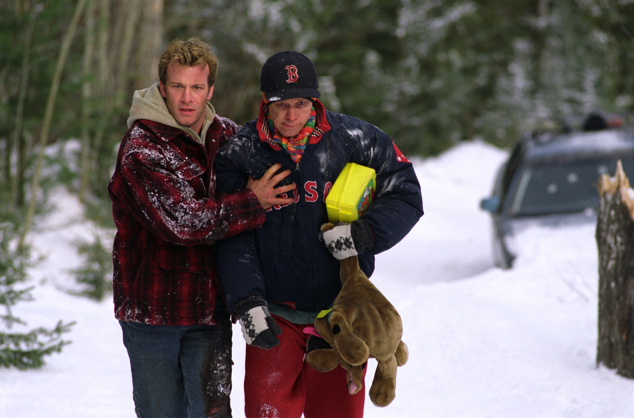 Still of Thomas Jane and Donnie Wahlberg in Dreamcatcher (2003)