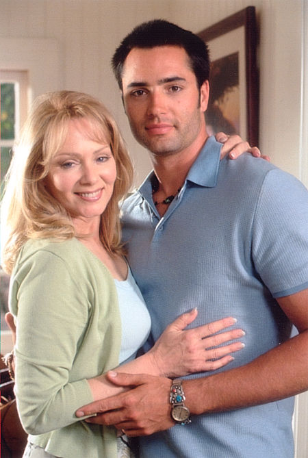 Jean Smart and Victor Webster in Bringing Down the House (2003)