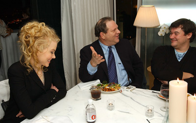 Nicole Kidman and Harvey Weinstein at event of Saltasis kalnas (2003)