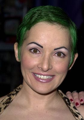 Jane Wiedlin at event of Josie and the Pussycats (2001)