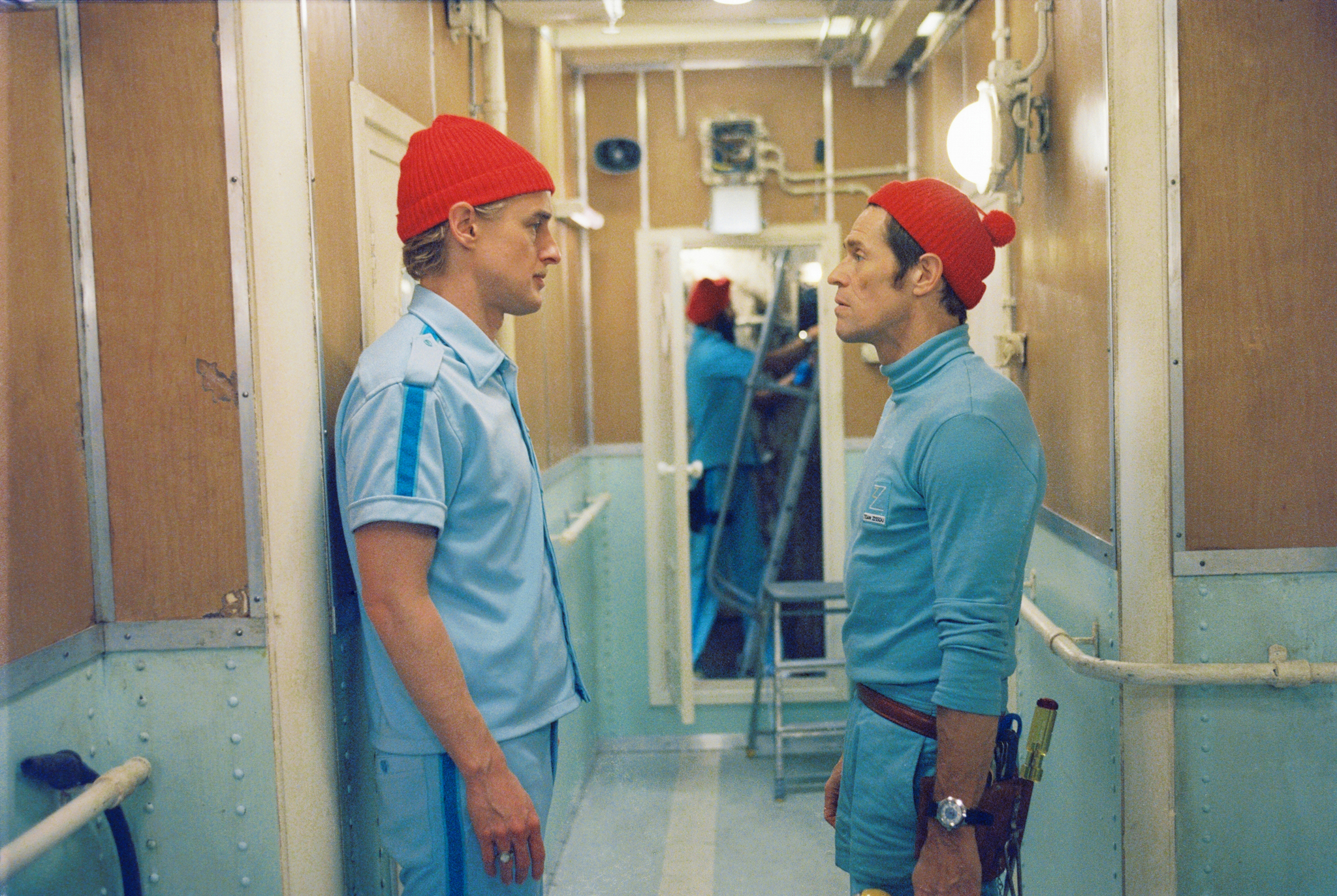 Still of Willem Dafoe and Owen Wilson in The Life Aquatic with Steve Zissou (2004)