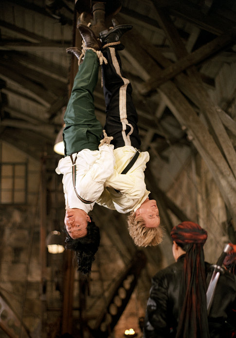 Still of Jackie Chan and Owen Wilson in Shanghai Knights (2003)