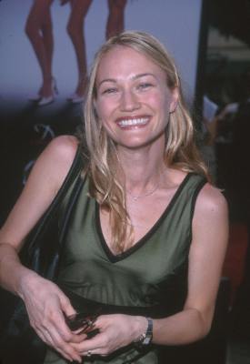 Sara Winter at event of Drop Dead Gorgeous (1999)
