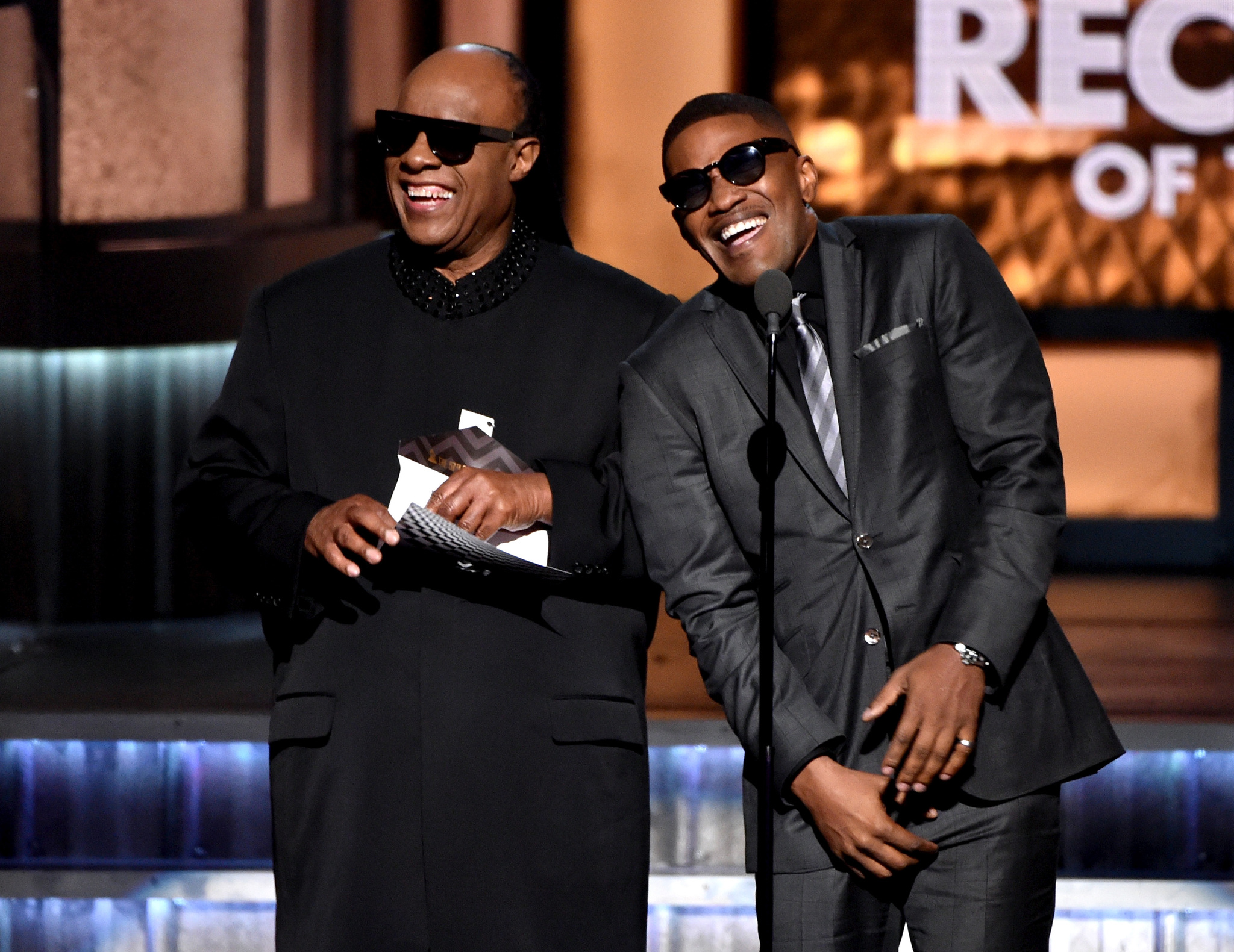 Jamie Foxx and Stevie Wonder at event of The 57th Annual Grammy Awards (2015)