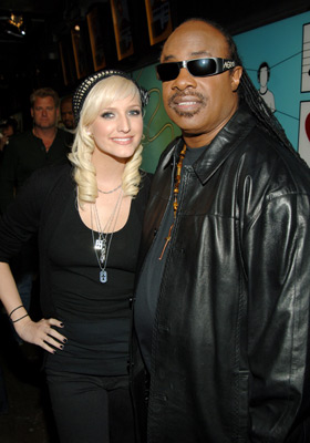 Stevie Wonder and Ashlee Simpson at event of Total Request Live (1999)