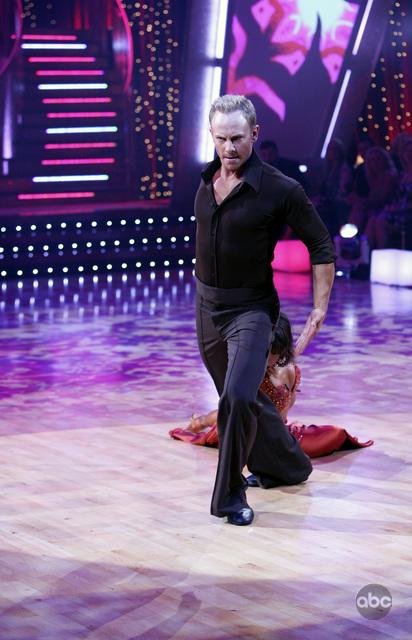 Still of Ian Ziering in Dancing with the Stars (2005)