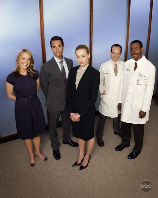 Still of Portia de Rossi, Malcolm Barrett, Jay Harrington, Jonathan Slavin and Andrea Anders in Better Off Ted (2009)