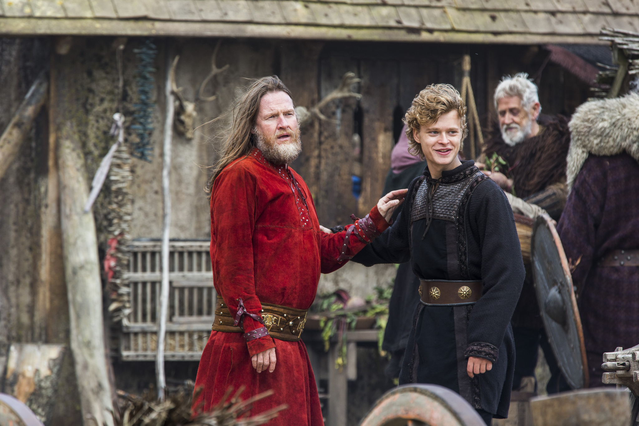 Still of Donal Logue and Edvin Endre in Vikings (2013)