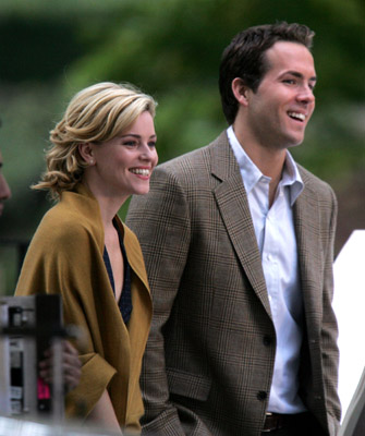 Ryan Reynolds and Elizabeth Banks at event of Definitely, Maybe (2008)