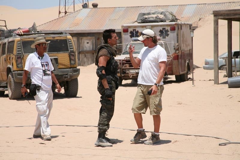 Second Unit Director, Doug Aarniokoski and Oded Fehr discuss a scene