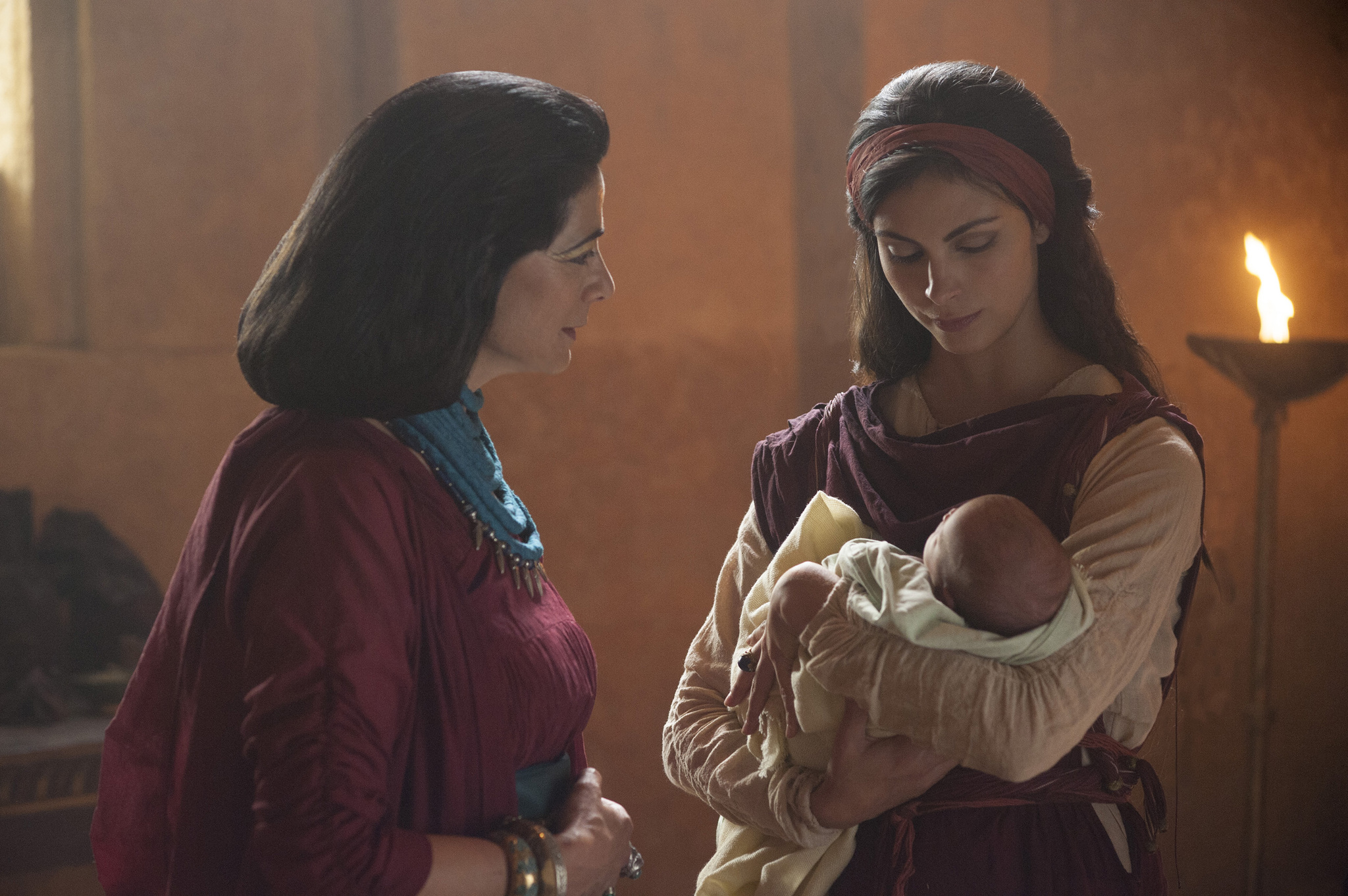 Still of Hiam Abbass and Morena Baccarin in The Red Tent (2014)