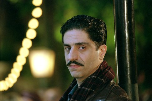 Still of Simon Abkarian in Tiesa apie Carli (2002)