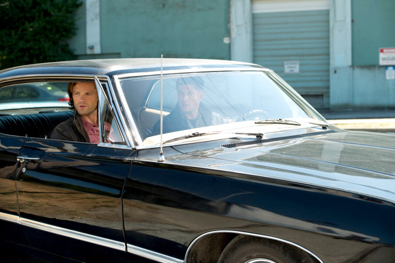 Still of Jensen Ackles and Jared Padalecki in Supernatural (2005)