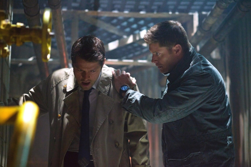 Still of Jensen Ackles and Misha Collins in Supernatural (2005)