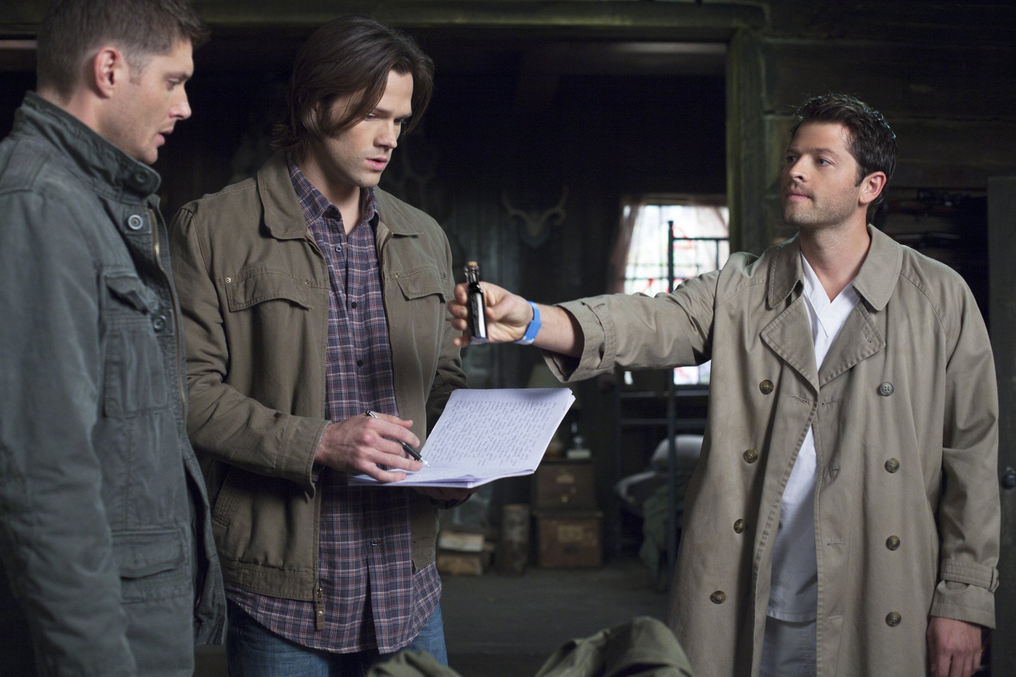 Still of Jensen Ackles, Misha Collins and Jared Padalecki in Supernatural (2005)