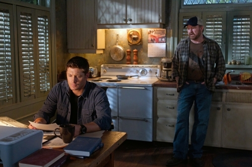 Still of Jensen Ackles and Jim Beaver in Supernatural (2005)