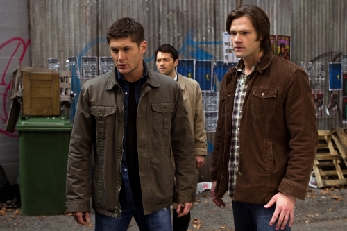 Still of Jensen Ackles, Misha Collins and Jared Padalecki in Supernatural (2005)