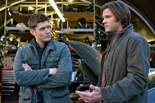 Still of Jensen Ackles and Jared Padalecki in Supernatural (2005)