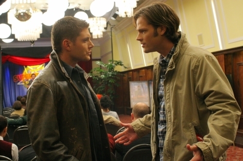 Still of Jensen Ackles and Jared Padalecki in Supernatural (2005)