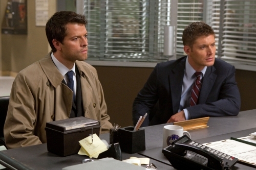 Still of Jensen Ackles and Misha Collins in Supernatural: Free to Be You and Me (2009)
