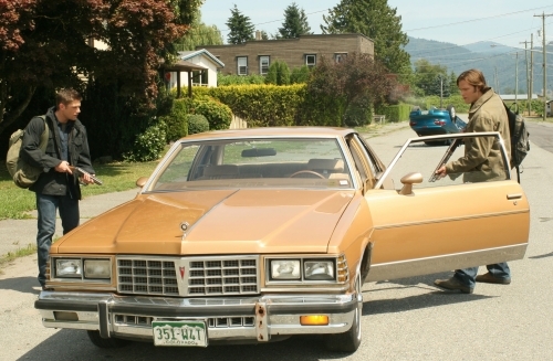 Still of Jensen Ackles and Jared Padalecki in Supernatural (2005)