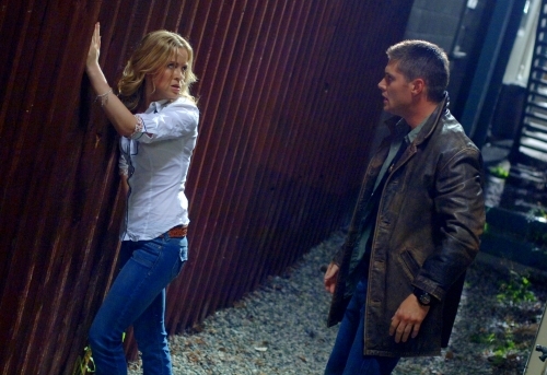 Still of Jensen Ackles and Amy Gumenick in Supernatural (2005)