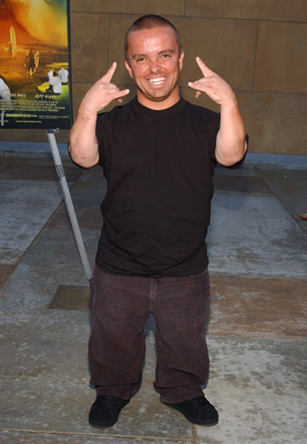 Jason 'Wee Man' Acuña at event of Riding Giants (2004)